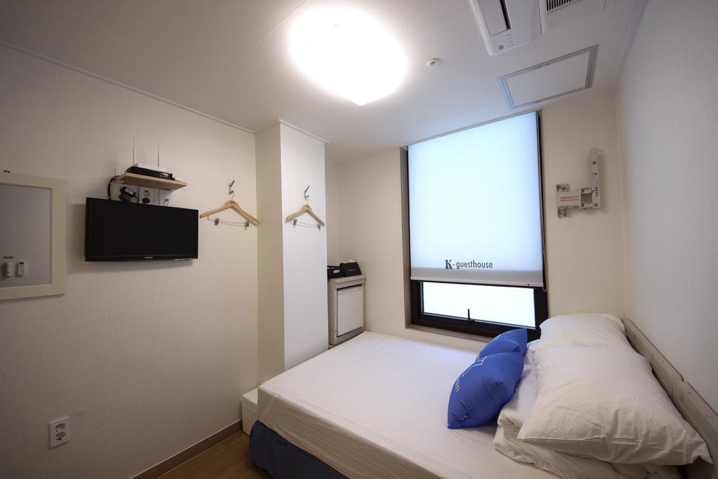 K-Guesthouse Myeongdong 2 Сеул Номер фото
