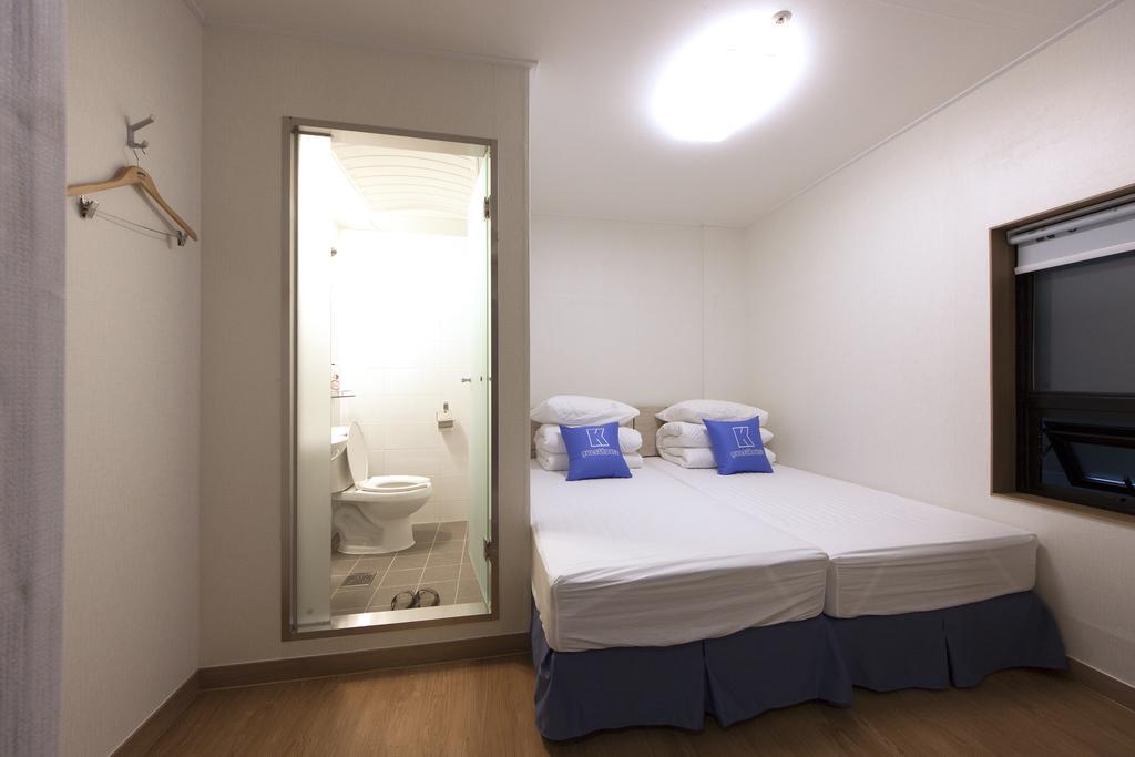 K-Guesthouse Myeongdong 2 Сеул Номер фото