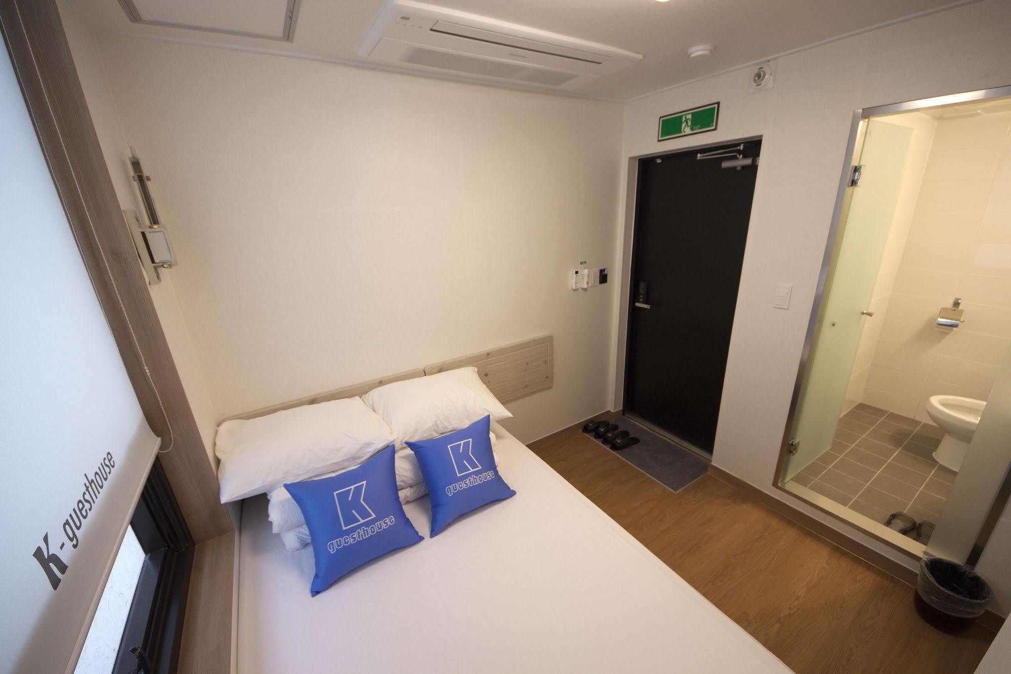 K-Guesthouse Myeongdong 2 Сеул Экстерьер фото