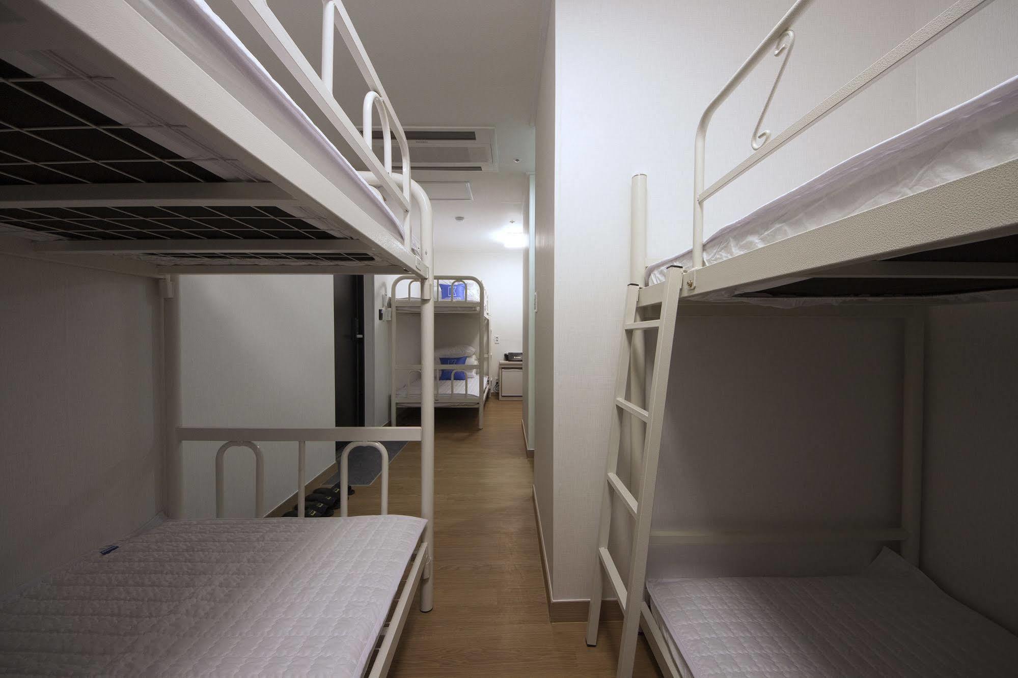 K-Guesthouse Myeongdong 2 Сеул Экстерьер фото