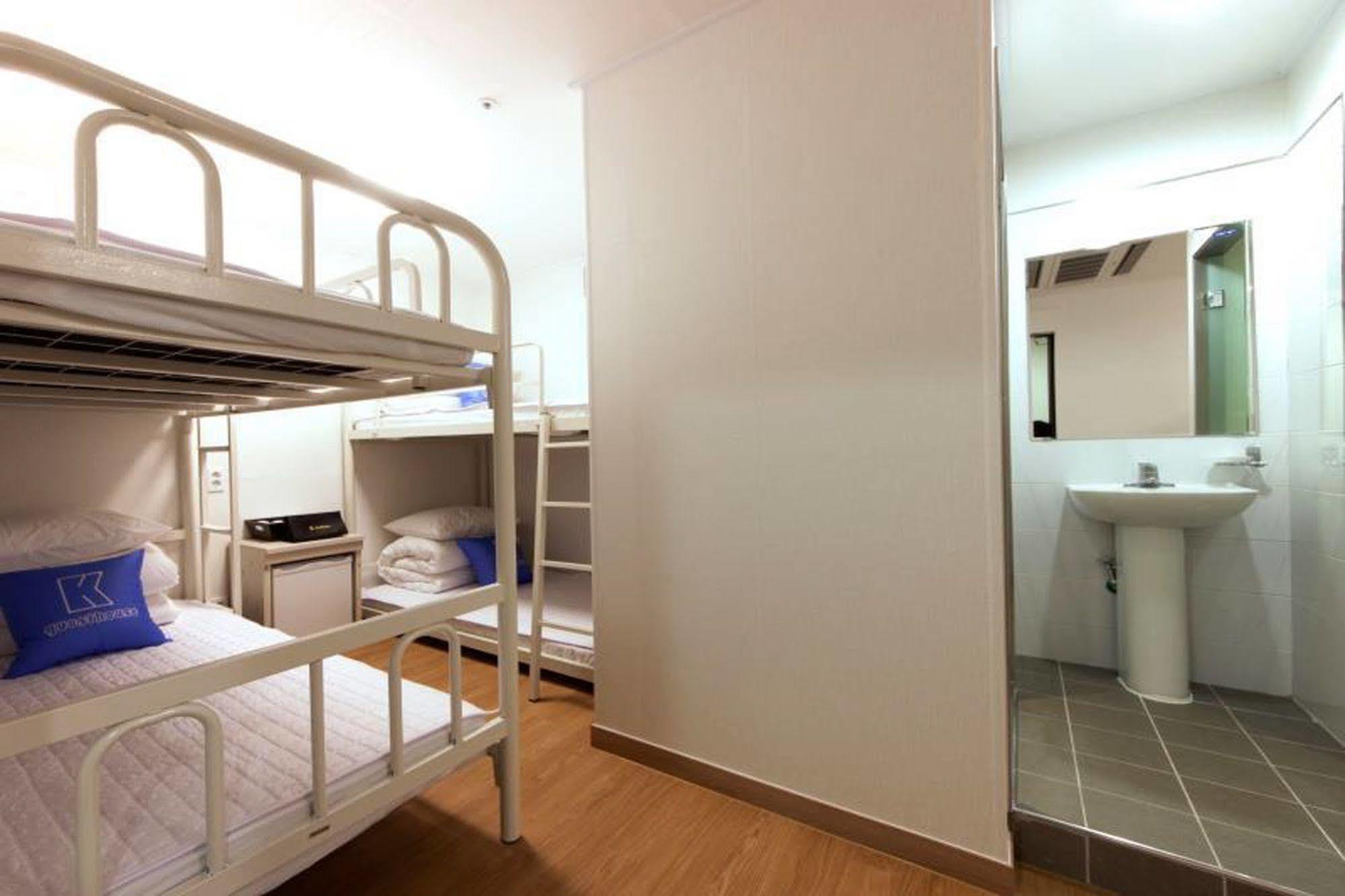K-Guesthouse Myeongdong 2 Сеул Экстерьер фото